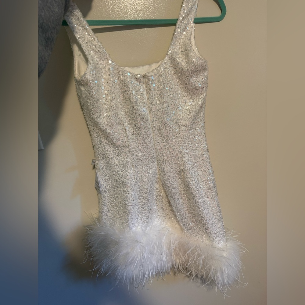 NADINE MERABI White Mini Dress with Feather Detail - Picture 7 of 8